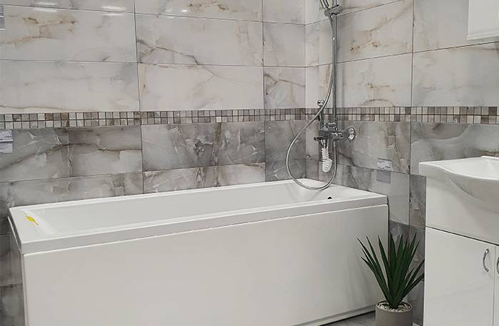 kada u kupaonici sa zidnom slavinom